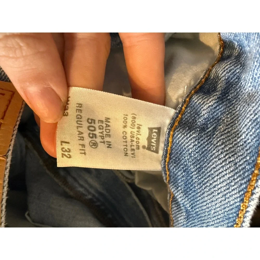 Levis 505 Reg Fit Jean Mens 33x32 Light Wash Blue Denim Straight Leg 100% Cotton